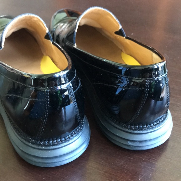 COLE HAAN PATENT LEATHER SLIP ON LOAFERS MENS 12M - Picture 3 of 4